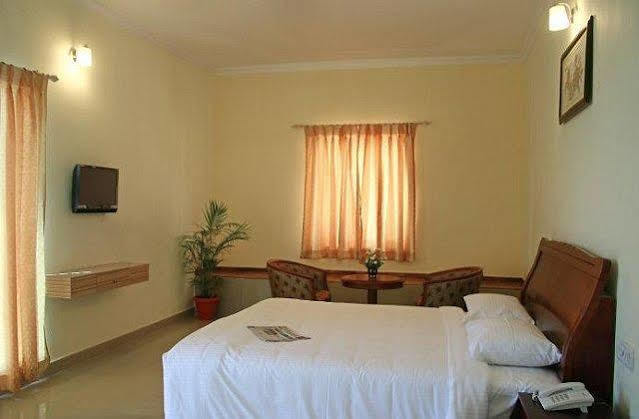 Kumararraja Palace Yelagiri Ngoại thất bức ảnh