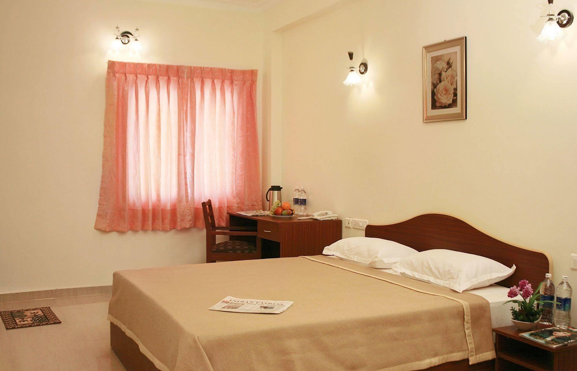 Kumararraja Palace Yelagiri Ngoại thất bức ảnh
