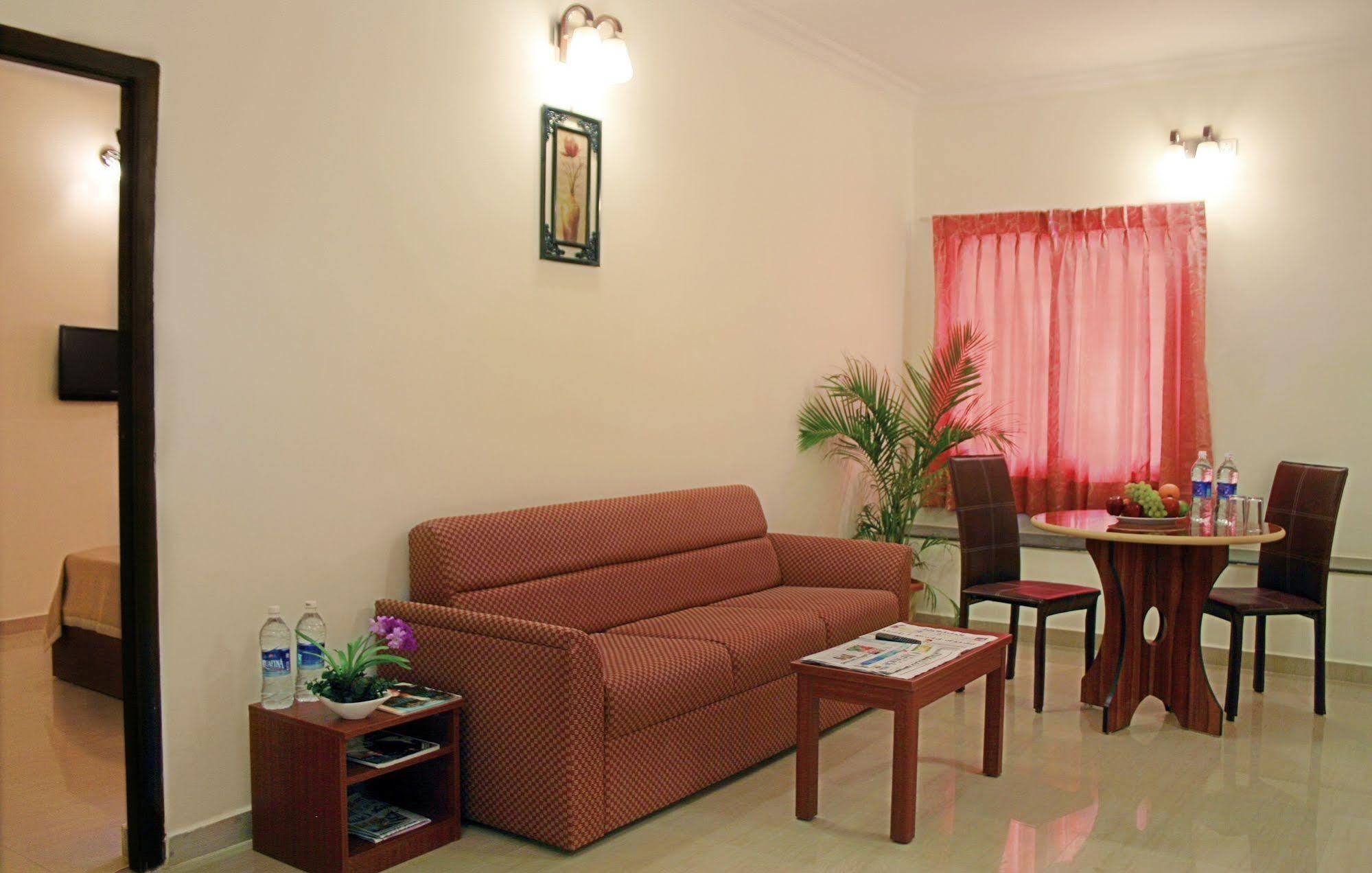 Kumararraja Palace Yelagiri Ngoại thất bức ảnh