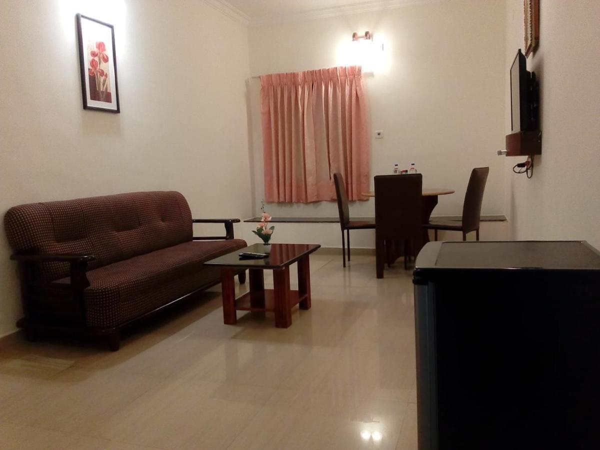 Kumararraja Palace Yelagiri Ngoại thất bức ảnh